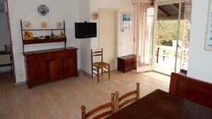 Unclassified image, 5 of 22, button - Villa with Garden & Sea View N110 (Numana)