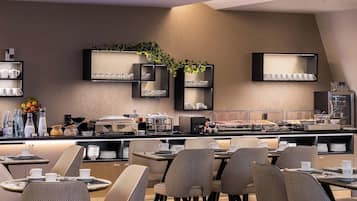 Daily buffet breakfast (EUR 20 per person)