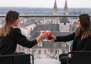 Bar (en la propiedad)