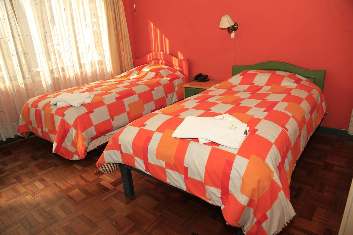 In-room safe, free WiFi, bed sheets