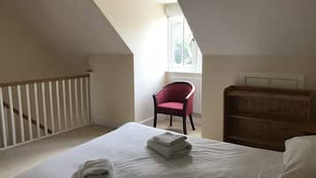 Standard Double Room | Desk, free WiFi