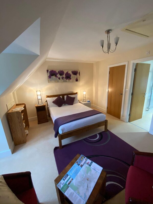 Escritorio y wifi gratis