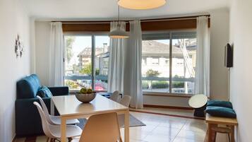 Appartement, 2 chambres | Salle de séjour