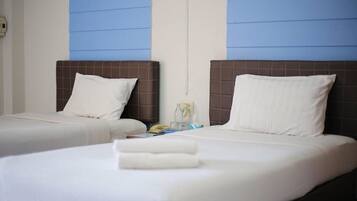 Standard Twin Room | Free WiFi