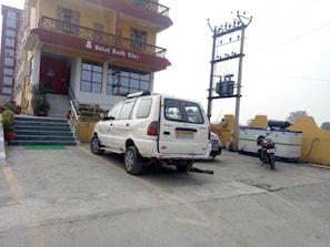 Free self parking