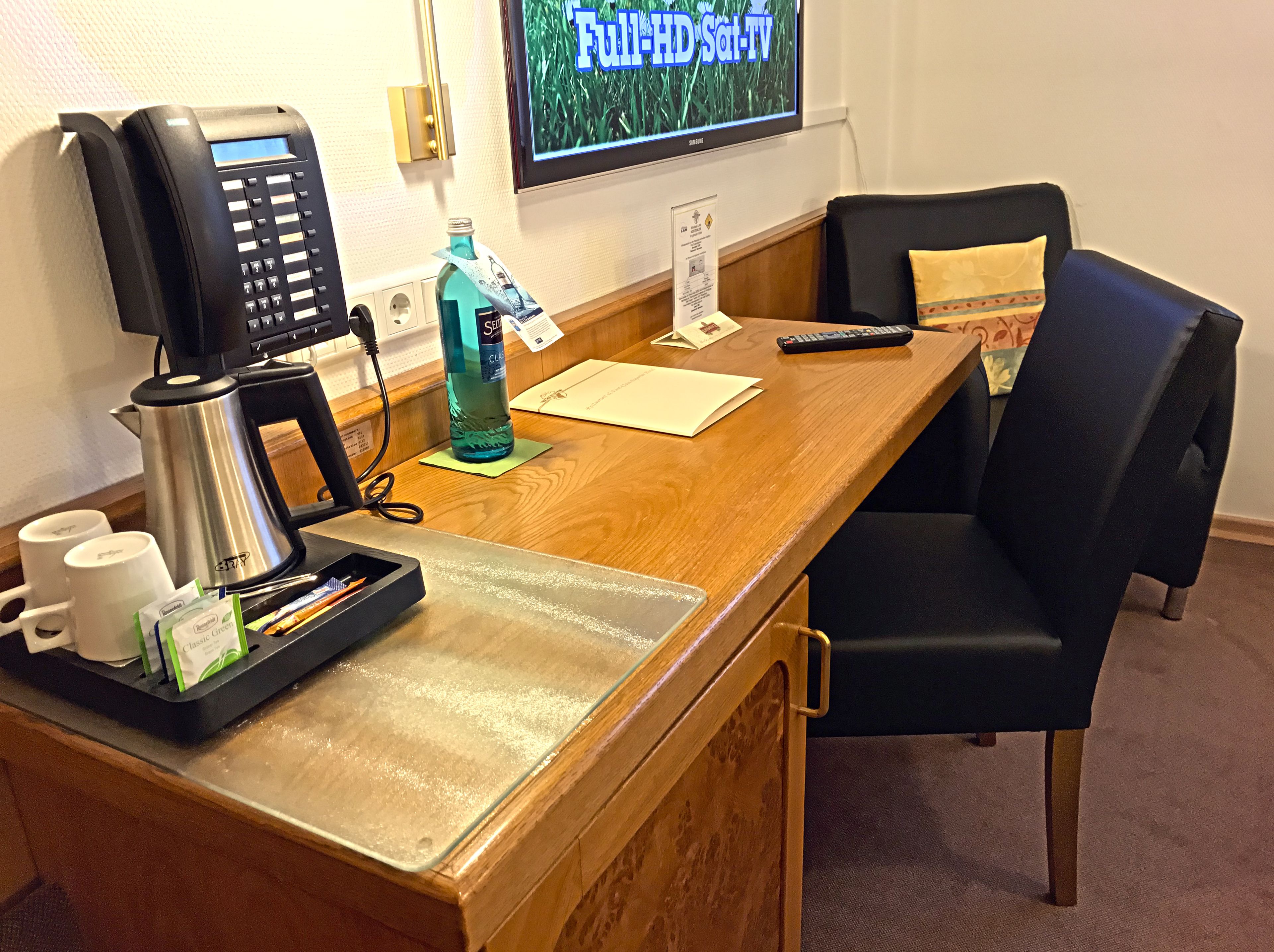 economy double room | room amenity