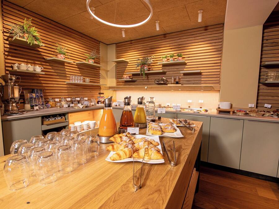 Petit déjeuner buffet compris tous les jours