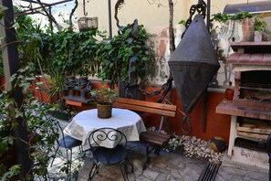 Apartment, 1 Bedroom, Terrace | 1 bedroom, in-room safe, desk, iron/ironing board - City House Apartments (Tivat)