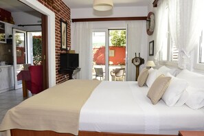 Apartment, 1 Bedroom, Terrace | 1 bedroom, in-room safe, desk, iron/ironing board - City House Apartments (Tivat)