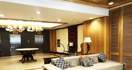 Cedar Peak Condo near Session Road