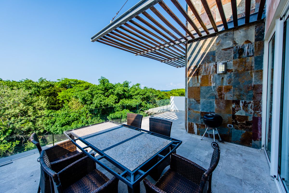 顶层房, 2 间卧室, 露台 | 露台