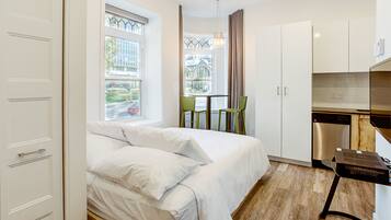 Loft, City View | Soundproofing, iron/ironing board, free WiFi