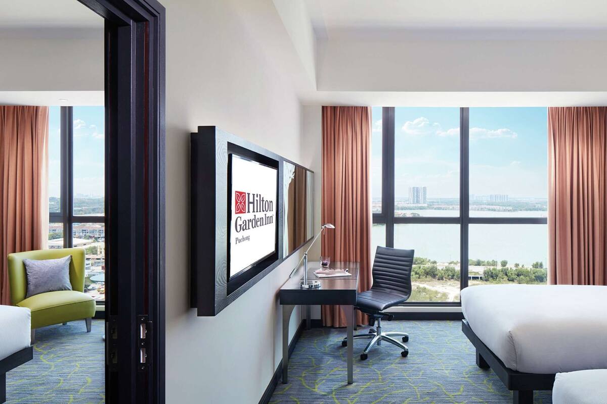 Minibar, in-room safe, desk, free cribs/infant beds