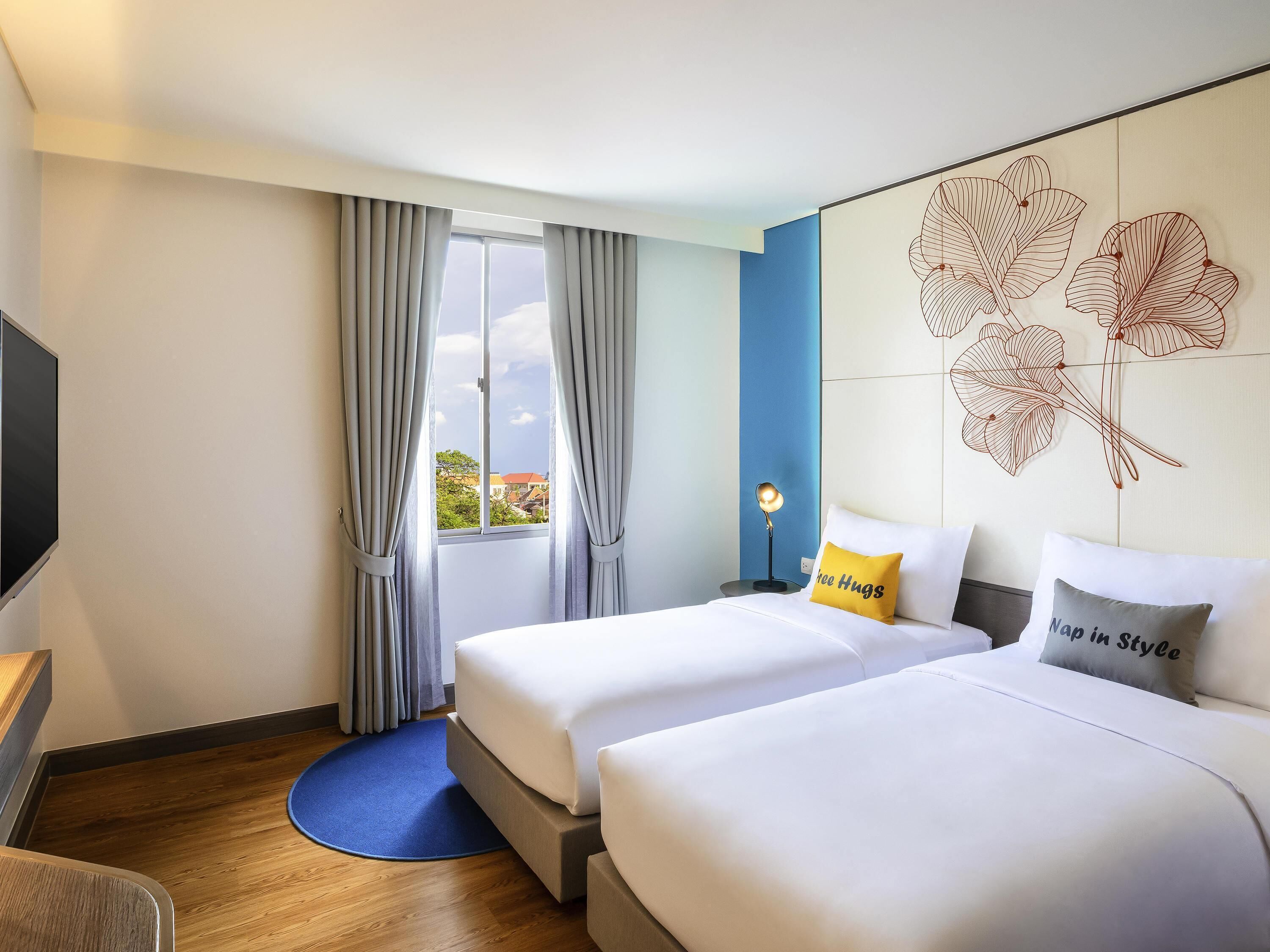 Superior Room, 2 Single Beds | 1 bedroom, in-room safe, desk, blackout curtains