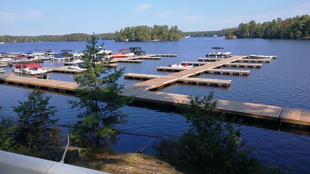 Marina - Muskoka Cottage Beautiful Lake View (Gravenhurst)