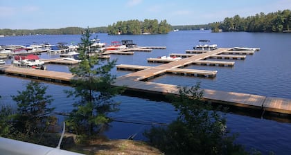 Muskoka Cottage Beautiful Lake View
