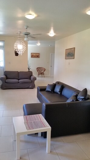 Televisión de pantalla plana