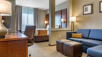 Ylelliset vuodevaatteet, työpöytä