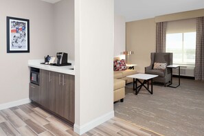 Televisión de pantalla plana de 32 pulgadas con canales por cable