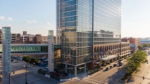 Vista frontal de la propiedad