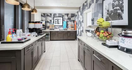Hampton Inn & Suites Reno/Sparks
