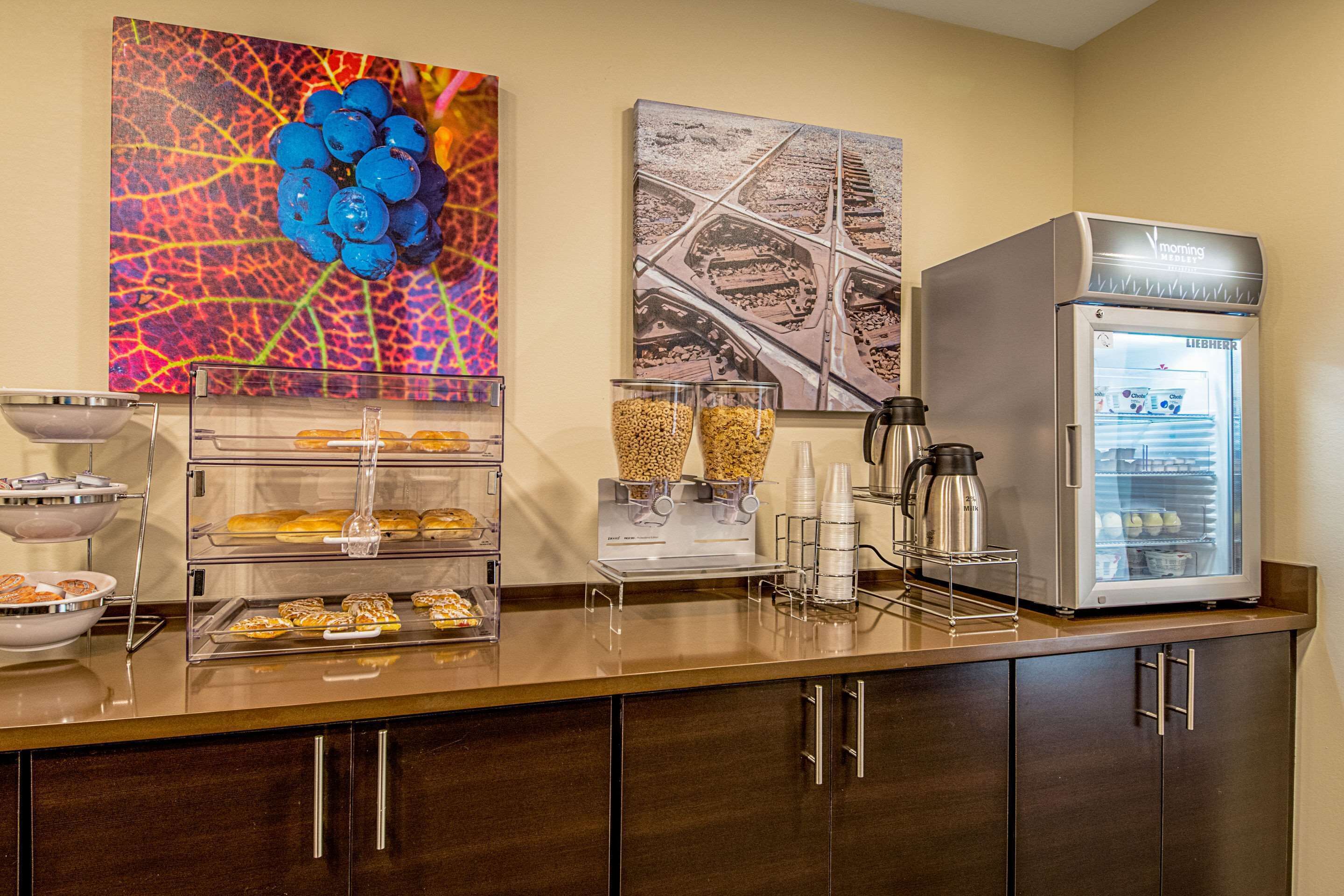 free daily self-service breakfast