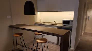 Fridge, microwave, coffee/tea maker, electric kettle