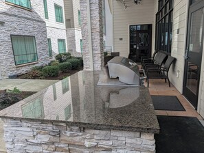 Outdoor banquet area - Residence Inn by Marriott Seattle Sea-Tac Airport (SeaTac)