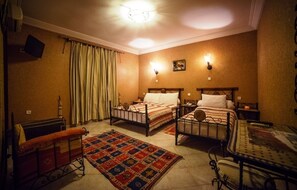 In-room safe, desk, blackout drapes, iron/ironing board - Hotel Salama (Tafraout)