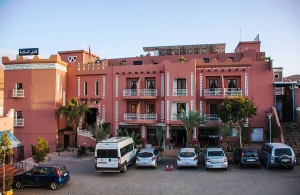 Front of property - Hotel Salama (Tafraout)