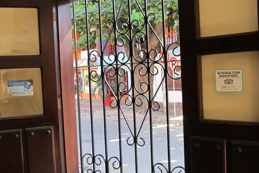 Hostal Solymar