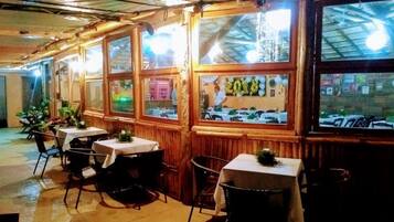 Free buffet breakfast