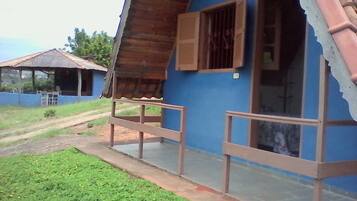 1 bedroom, premium bedding, minibar, cribs (free)