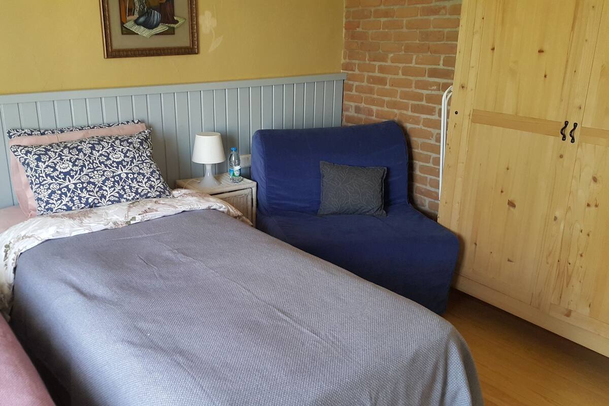 Twin Room | Free WiFi