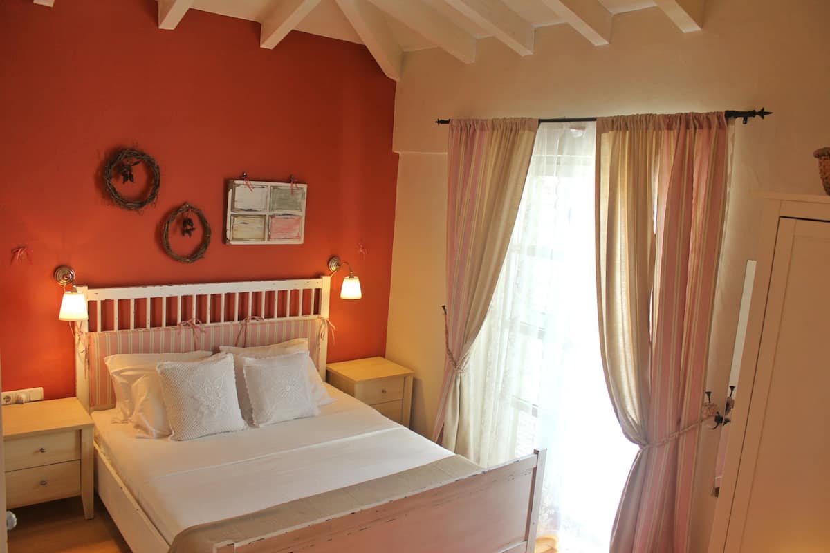 Double Room | Free WiFi