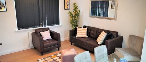 Departamento, baño en la habitación (2 Bedroom Townhouse ) | Lounge