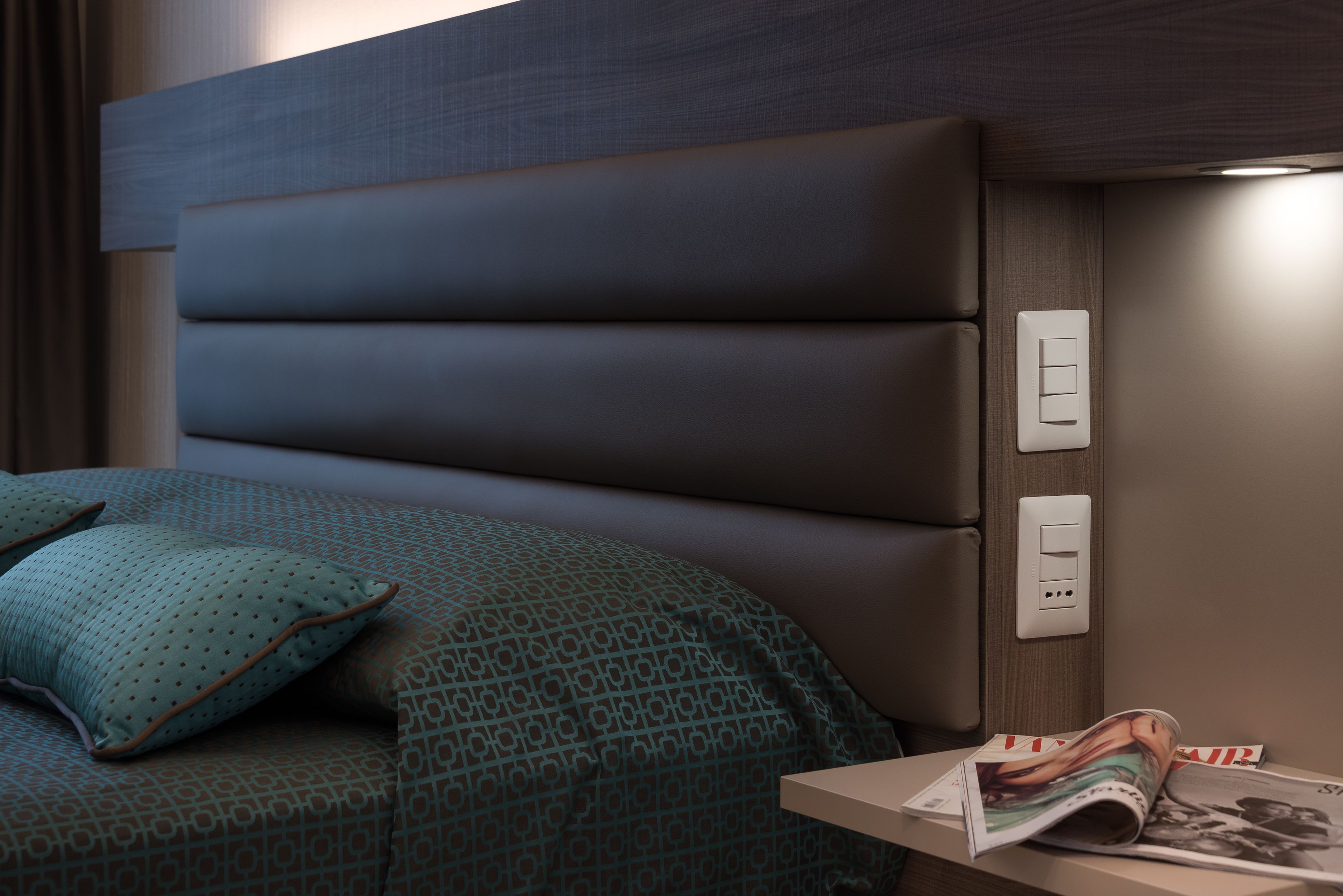 standard double or twin room, balcony | minibar, in-room safe, desk, soundproofing