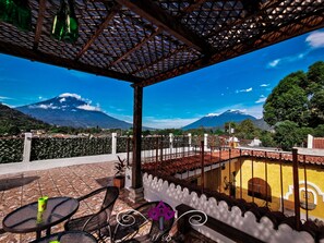 Terrace/patio - Maison Bougainvillea (Antigua Guatemala)