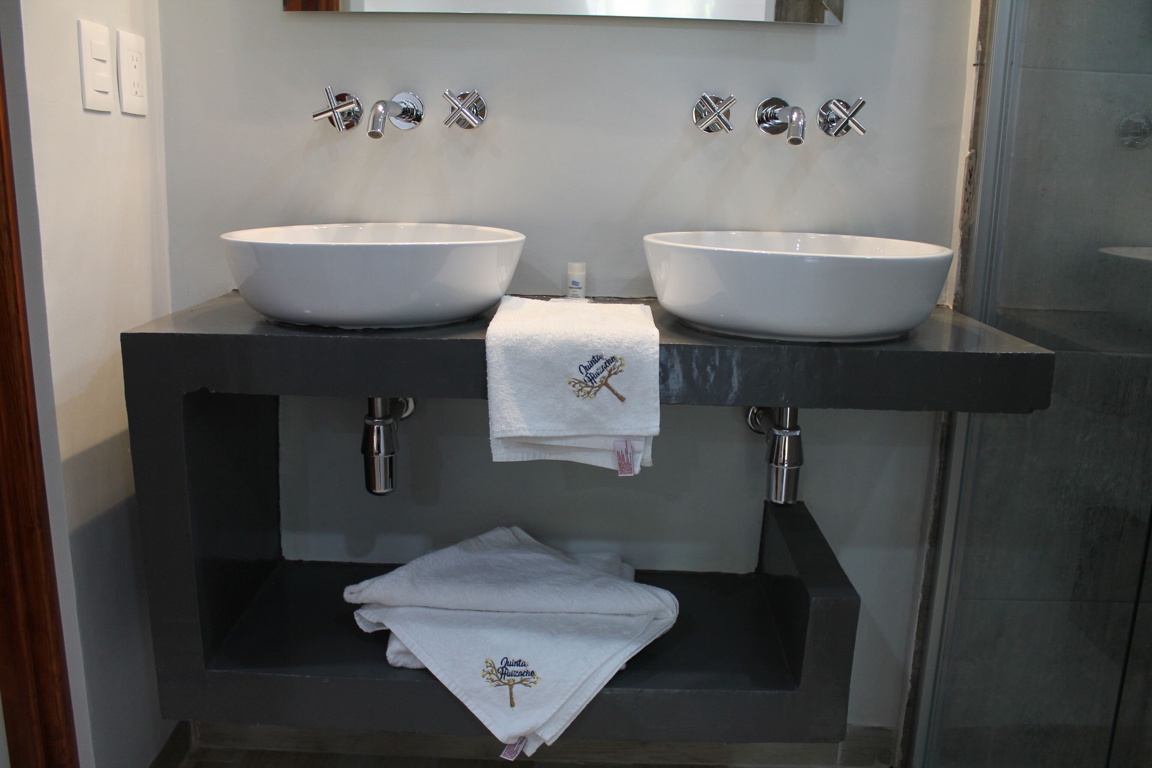 shower, free toiletries, towels, soap