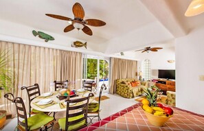 3BR Condo Paraiso K 201 | 2 chambres, bureau, fer et planche à repasser, Wi-Fi gratuit