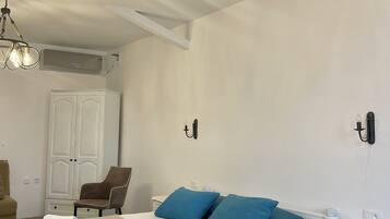 Studio Superior, 2 kamar tidur, balkon, pemandangan laut | Brankas dan Wi-Fi gratis