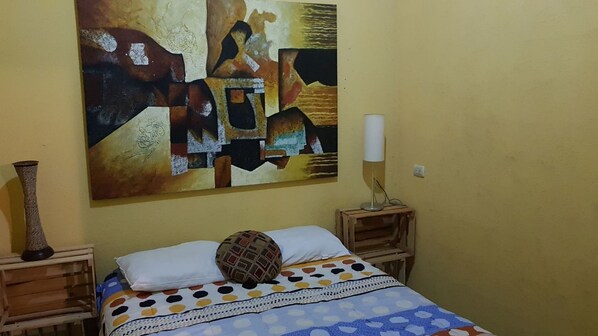 Free WiFi, bed sheets