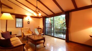 Deluxe Japanese Western Style Room