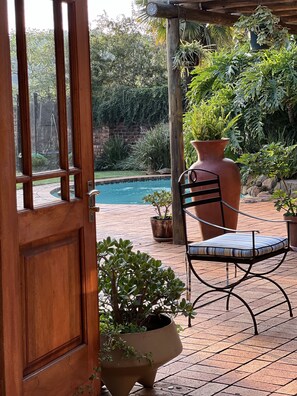 舒適雙人房 | 露台/庭院