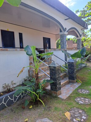 Classic Twin Room, Beachfront | Terrace/patio - House of the Rising Sun (Ibajay)