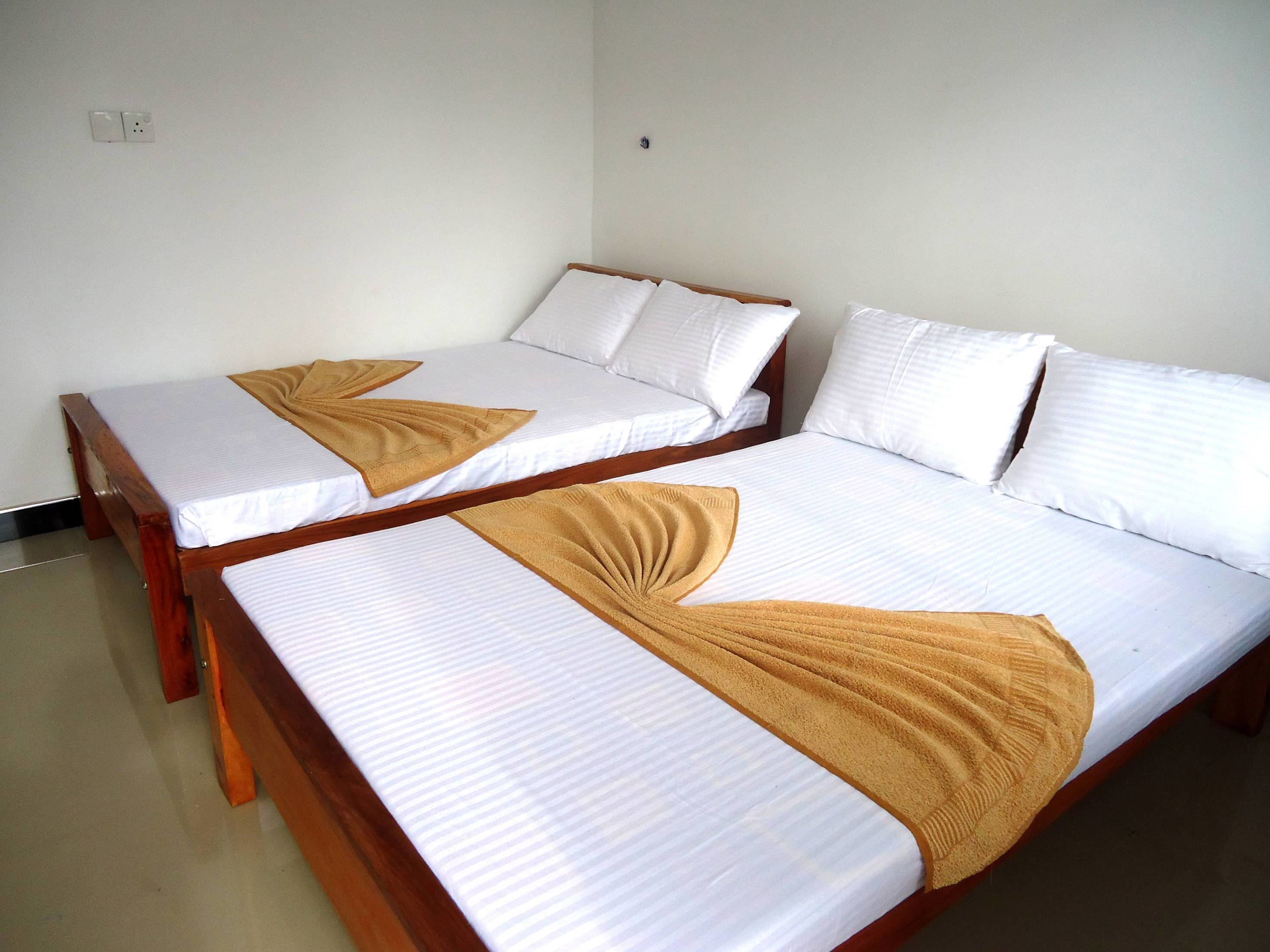 Standard Double Room Single Use, Garden View | Desk, iron/ironing board, rollaway beds, free WiFi