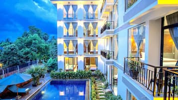 Front of property - evening/night