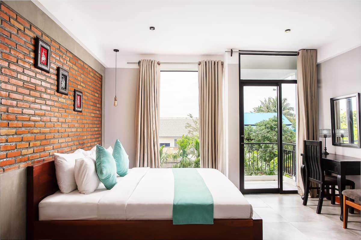 Superior Double or Twin Room, City View