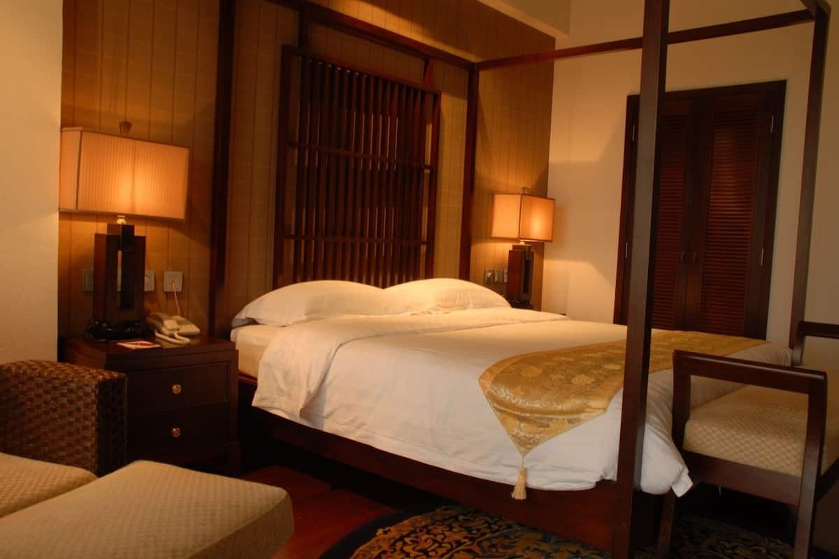 In-room safe, desk, blackout curtains, free WiFi