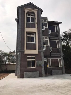 Exterior - Du Chuan Tou (Jincheng)